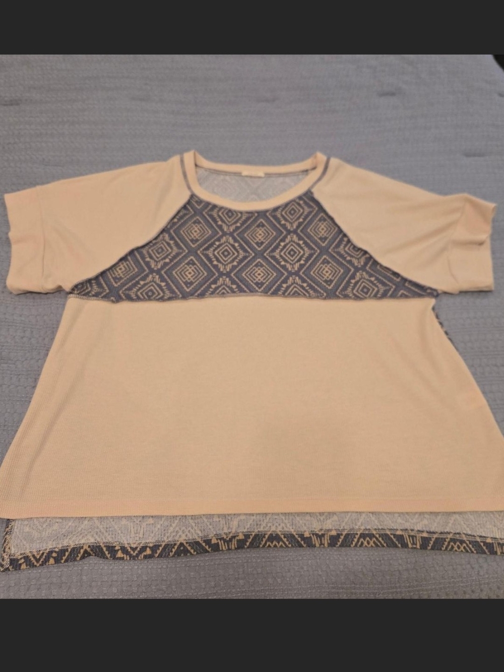 Women’s Neutral Short Sleeve Top with Geometric Panel